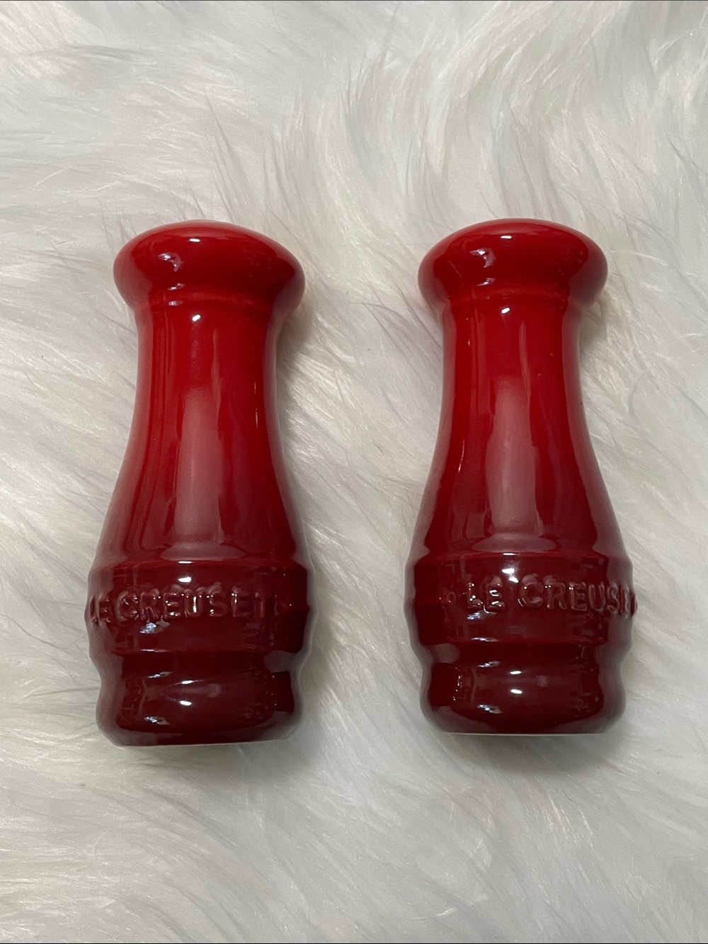 Le Creuset Cerise salt & pepper shakers